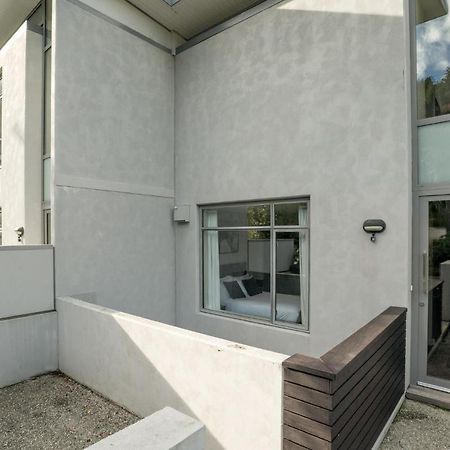 Lomond Retreat - Near Cbd Executive Apartment Куийнстаун Екстериор снимка